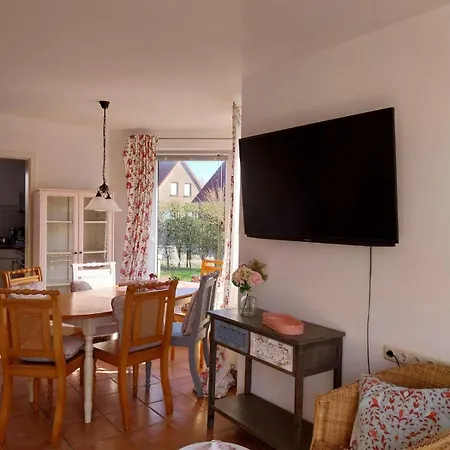 Eric Holiday home